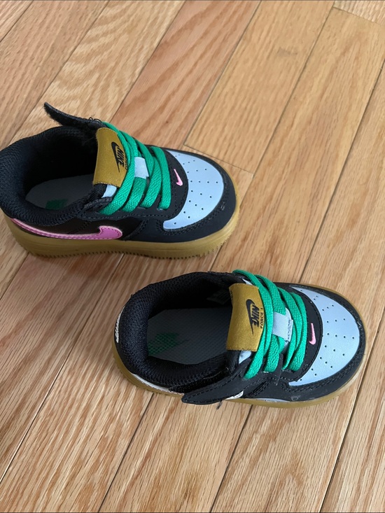 Nike Other - Nike Baby/Toddler Low-Top Sneakers in Black, Light Blue, Pink & Green